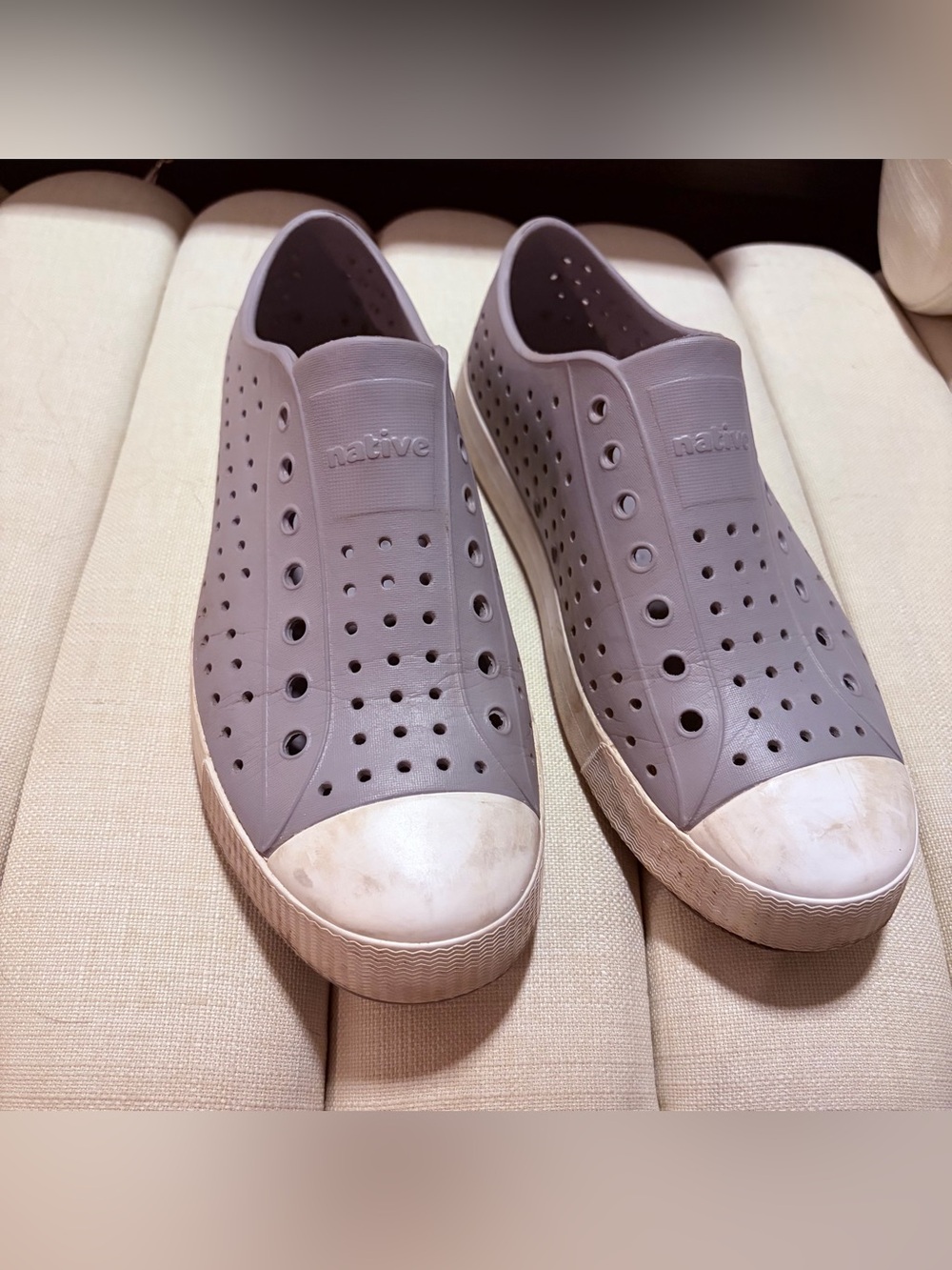 Native grey shoes size‎ M10